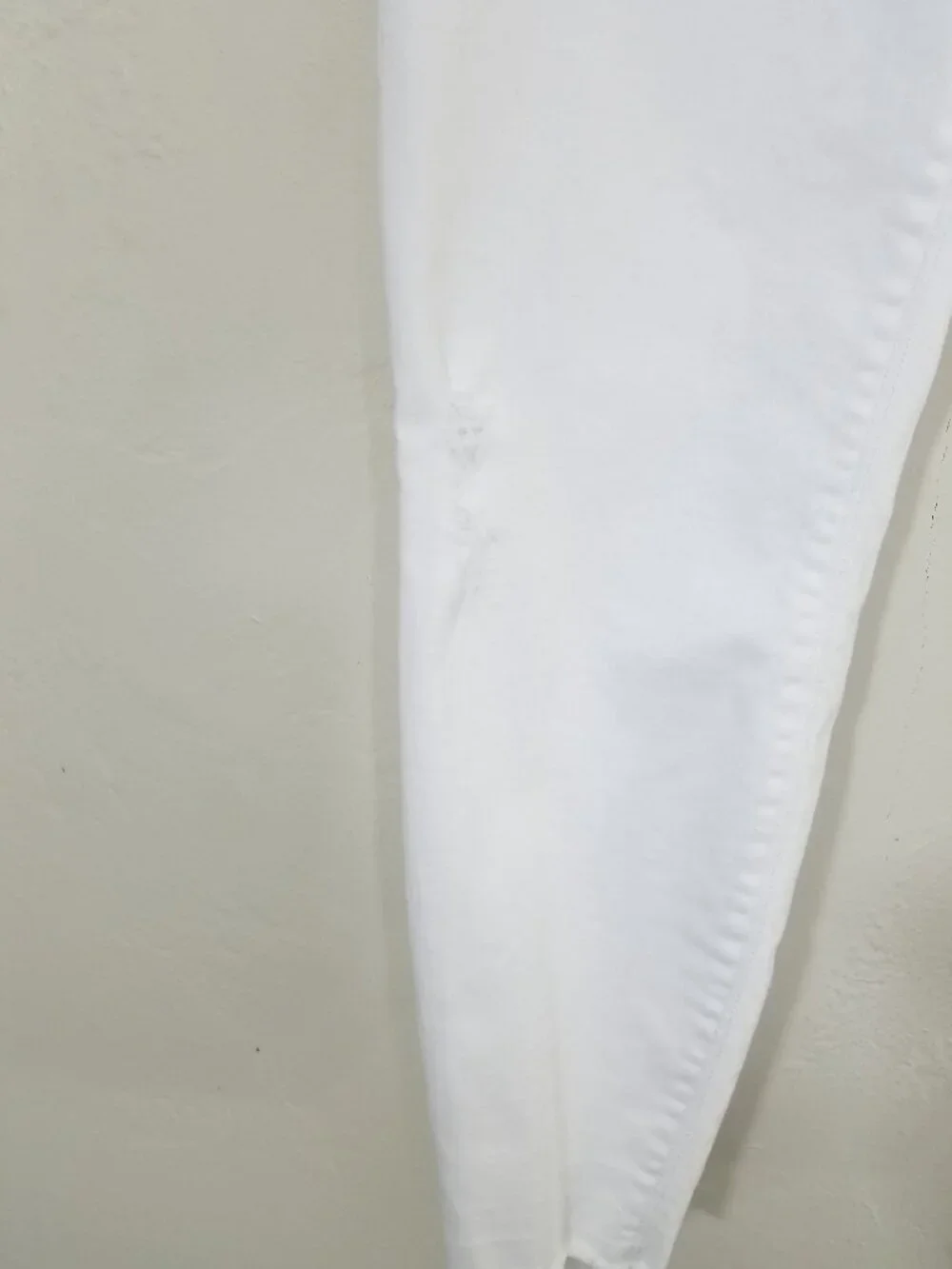 SPANX pull distressed